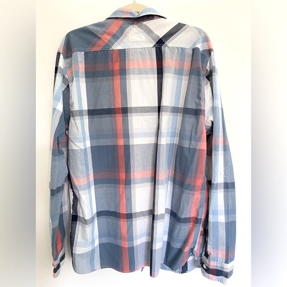 Levi’s Long Sleeve Button Down Plaid Shirt - Picture 2 of 4
